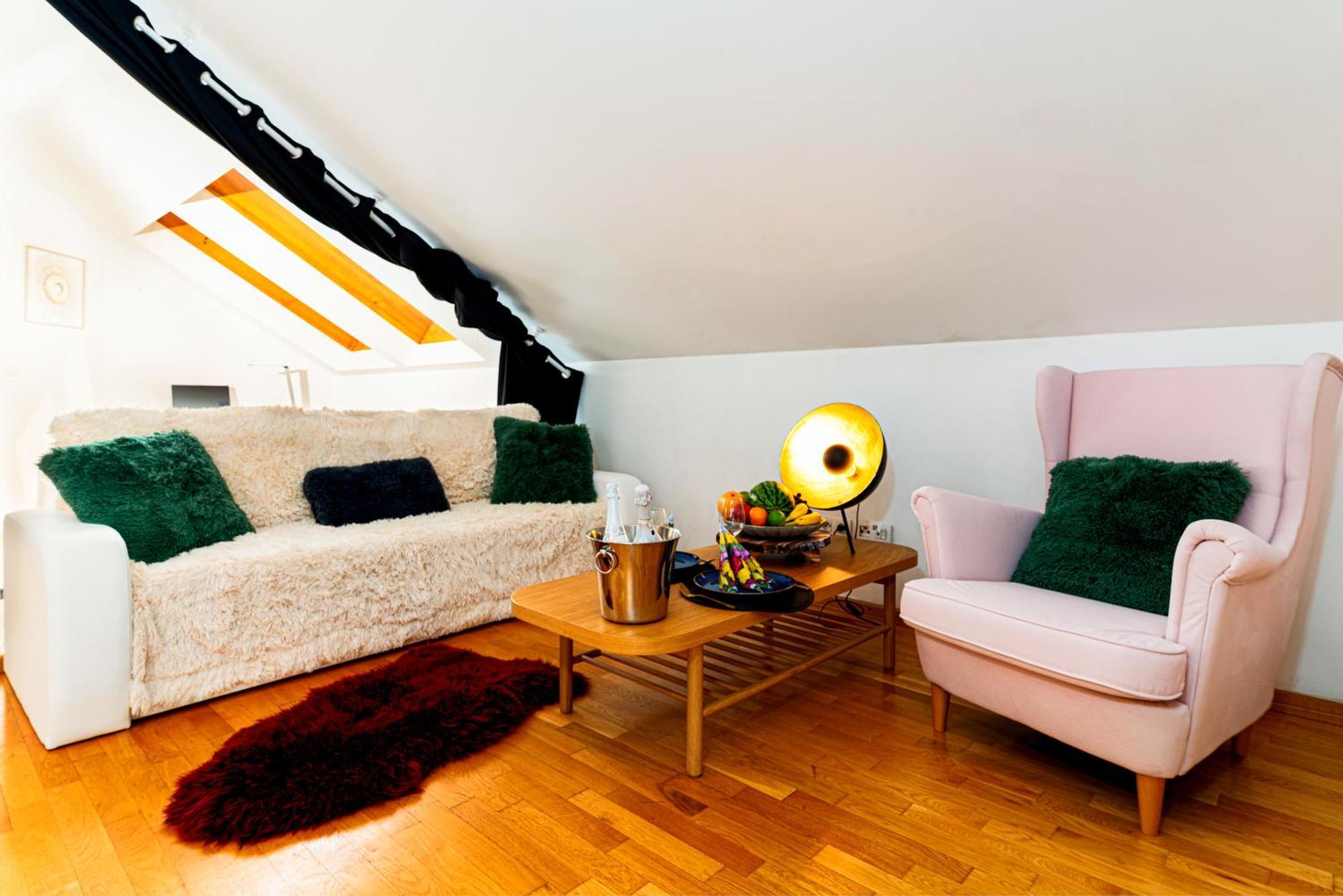 Golden River Apartment Прага Екстер'єр фото