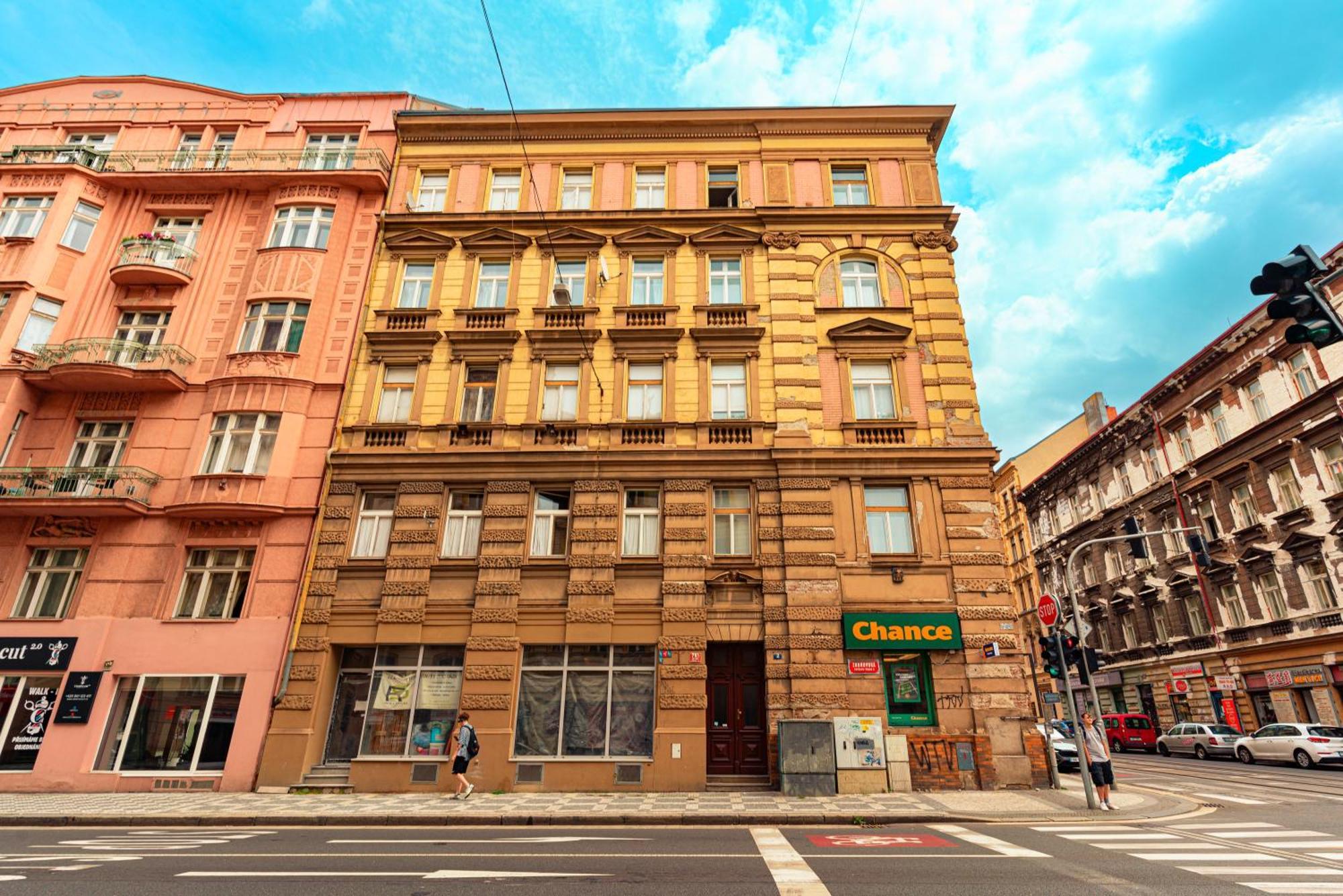 Golden River Apartment Прага Екстер'єр фото